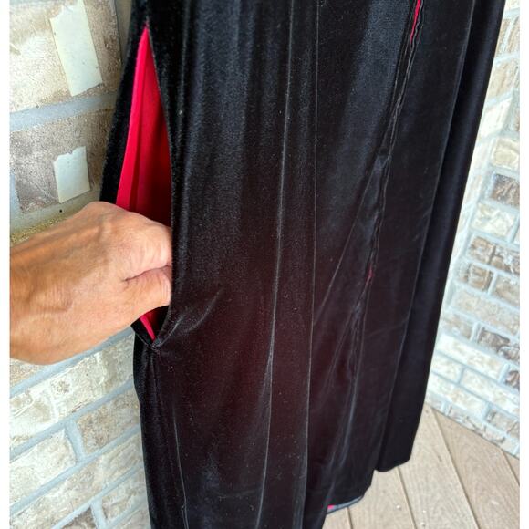 VTG Velvet Hooded Black Cape 48"X52" Goth Whimsigoth Halloween Witch Made in USA - Picture 5 of 14